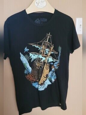 💜2 for $10💜 Bundle and save  Graphic Ship Crew Neck T-Shirt